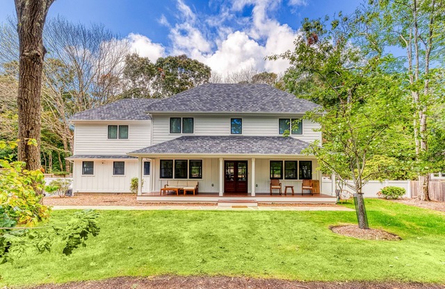 New construction!!! Family home, spotless, pet free winter or summer oasis