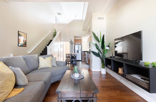 ¡NUEVO! Downtown Tempe Loft - Camine hasta ASU y Mill Ave.