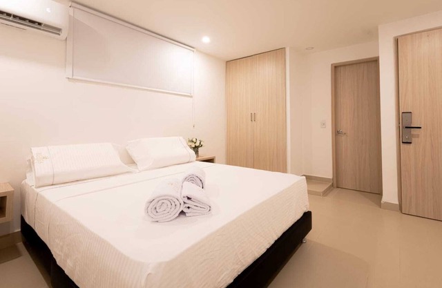Nuevo hotel casa boutique mishka habitacion 102 aire tv minibar bañoprivado wifi