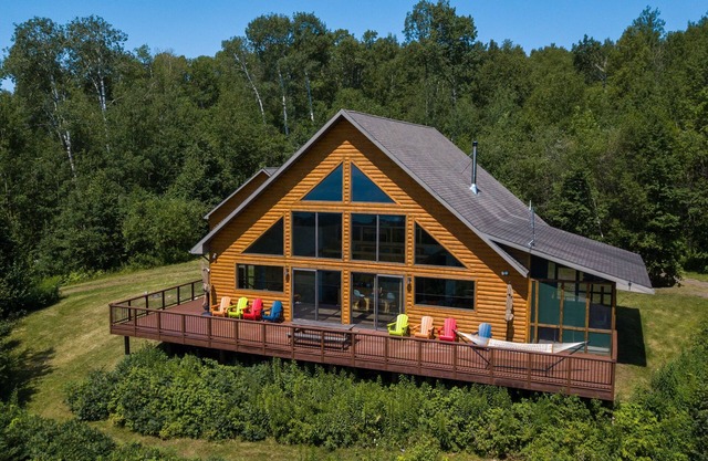 NEW LISTING!! BOREAL RIDGE! North Shore Home w/ Astonishing Lake Superior Views
