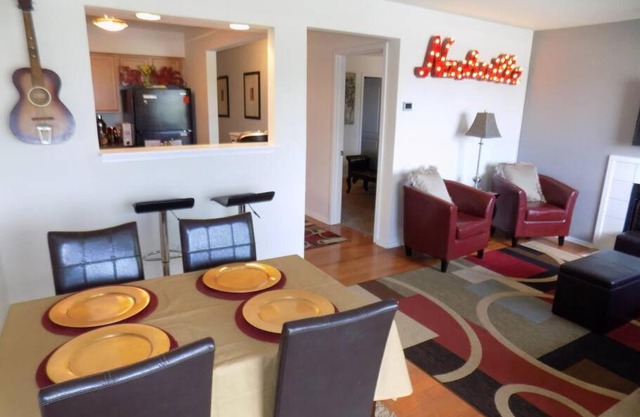 NEW LISTING GORGEOUS Downtown Nashville on the River Walk to ALL #2