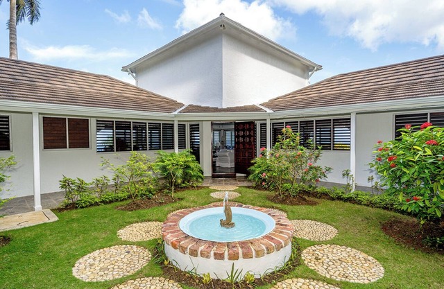 ¡Nuevo listado! Villa privada con majestuosas vistas al mar. Piscina. 10 minutos de playa. Wi-Fi gratis