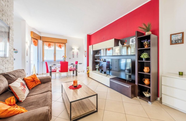 Nueva de lujo y tranquila 2BR Apt con terraza y vistas