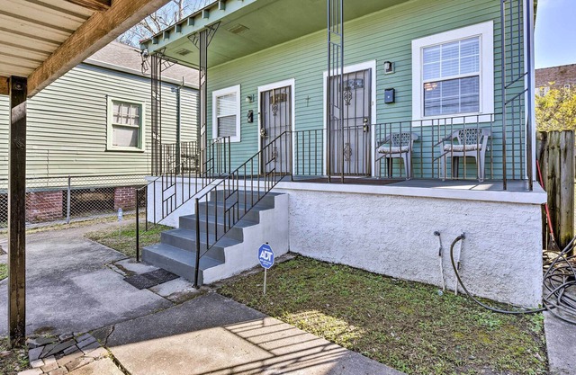 New Orleans Home ~ 2 Mi to Bourbon Street!