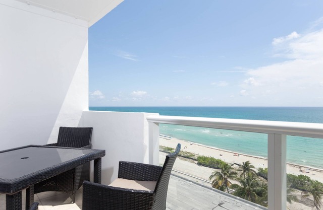 New Point Miami Beach Apartments