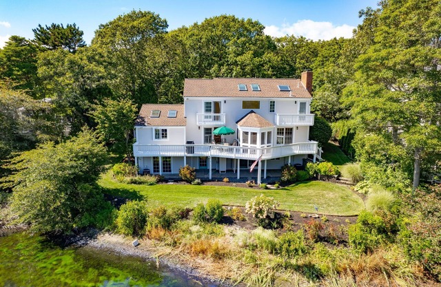 New Popponesset Rental-3 bedrooms, 3 baths, A/C, sleeps 6