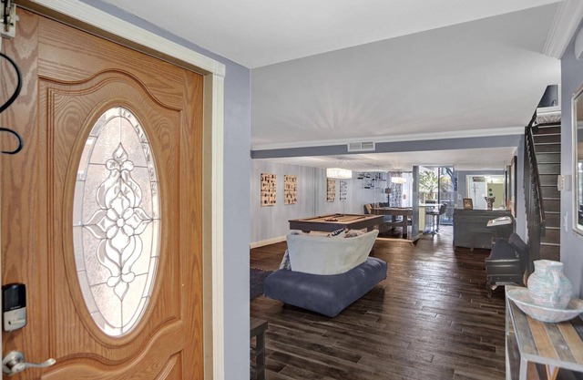 New! Stylish 3/2.5 Townhome w/2 Balconies & Patio, Near Hard Rock Stadium & Casino