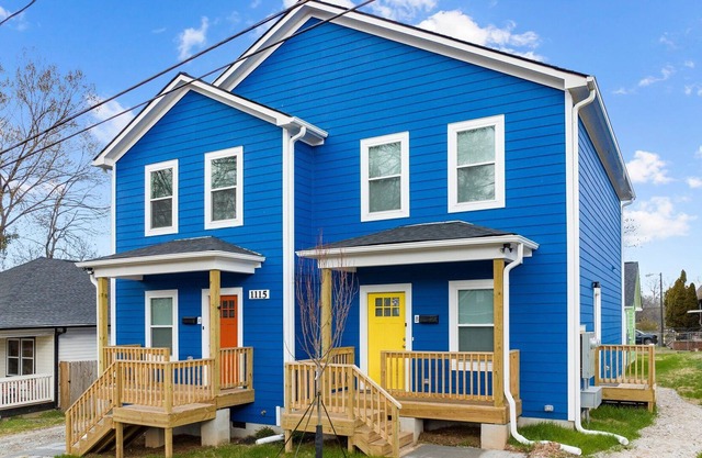 New Townhome -near Downtown, DPAC, Food - Unit B