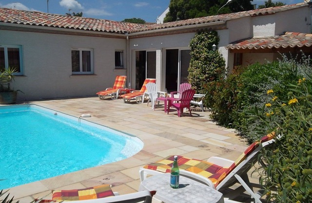 VILLA, piscina privada, tranquila, cerca de las playas