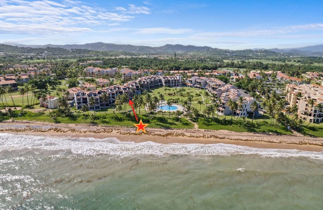 New Villa Listing 20 yards from Beach