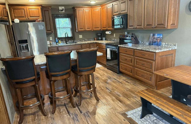 Newly built "tinyish cabin