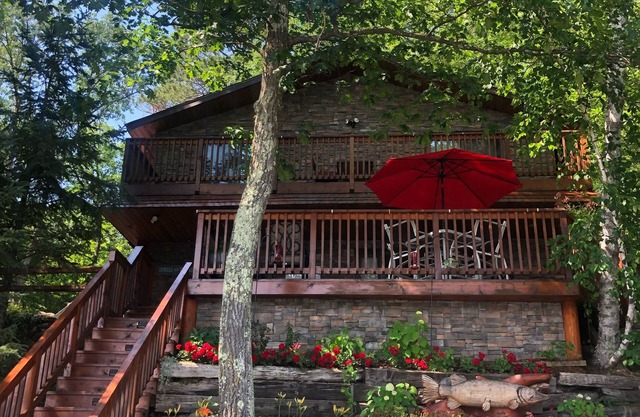 Casa del lago recién remodelado! A pasos de la hermosa cadena de pike lake