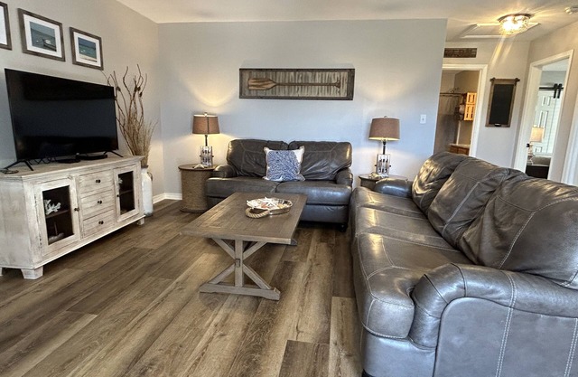 Newly renovated close to Navarre Beach