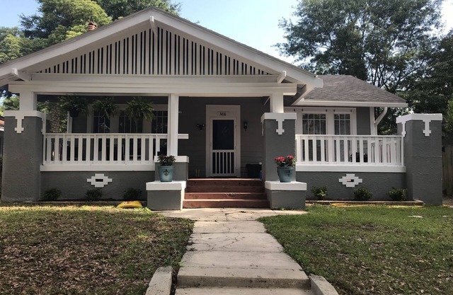 CASA RECIENTEMENTE RENOVADA A TRAVÉS DE LA CALLE DE ISLAND VIEW CASINO
