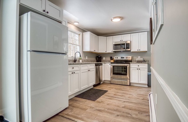 Newly Renovated Mountain Home