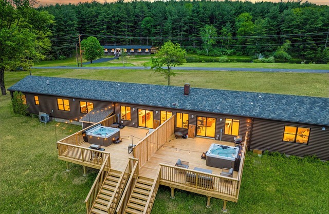 Family Friendly 6BR - Playground - Tennis Court