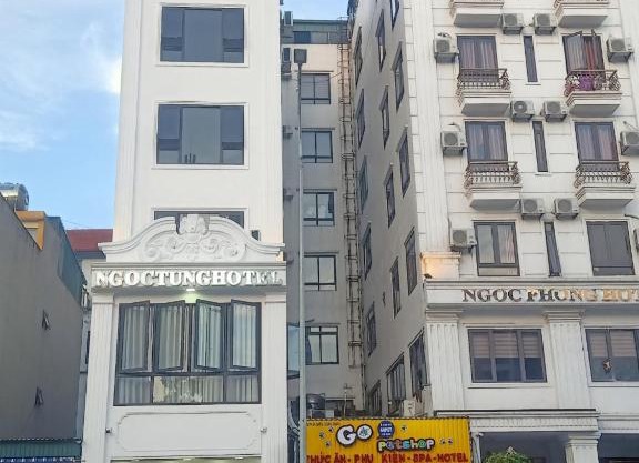 Ngọc Tùng Hotel