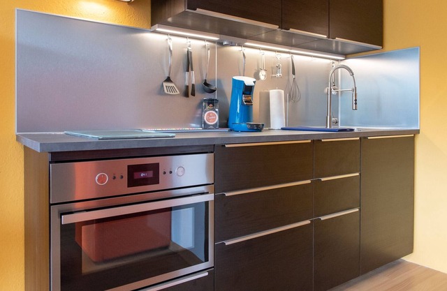 Bonito apartamento / apartamento Rheinenergie Stadion convenientemente equipo completo