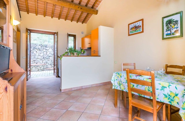 Hermoso apartamento con piscina, WIFI, TV, terraza, mascotas permitida y vista panorámica