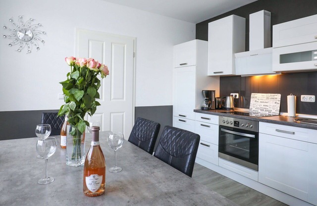 Bonito apartamento para 4 personas con WIFI, TV, terraza y aparcamiento