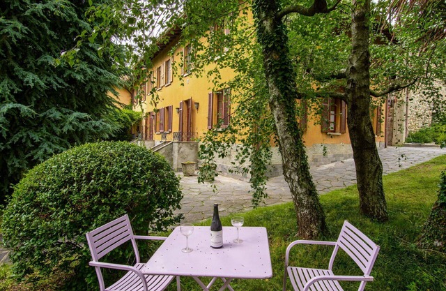 Hermoso apartamento para 4 personas con WIFI, TV, patio, mascotas permitida y aparcamiento