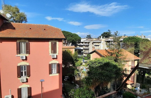 Precioso apartamento para 5 personas con WIFI, TV, balcón, mascotas permitida y aparcamiento