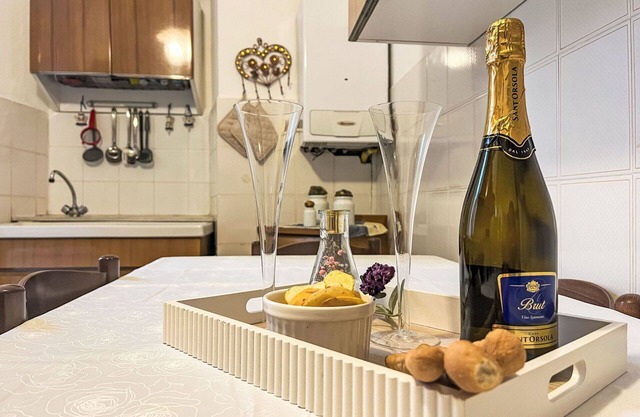 Hermoso apartamento para 6 personas con WIFI, TV, mascotas permitida y aparcamiento