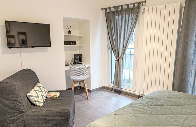 Precioso apartamento para 3 personas con TV, balcón, mascotas permitida y aparcamiento