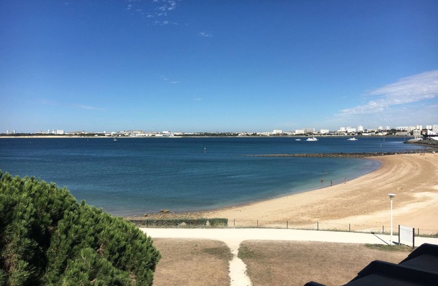 apartamentos de lujo con magníficas vistas del mar y la playa PERTHUIS LA ROCHELLE