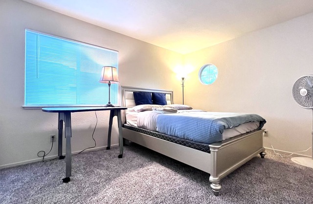 Nice Big Bedroom in 2500 SQFT Single House p2