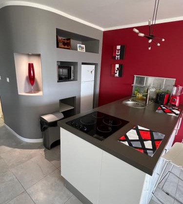 Nice front beach apartment 4108 at Mont Vernon Residence