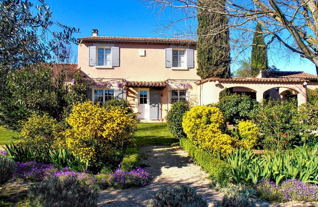 Bonita casa en Saint Quentin el poder