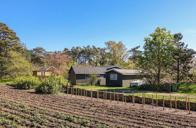 Bonita casa en Aakirkeby con WiFi