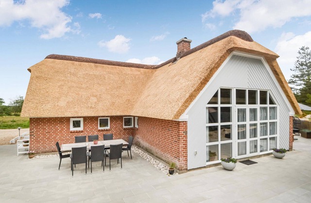 Bonita casa en Oksbøl con sauna