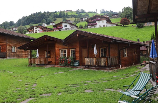 Nice little chalet with mountain views