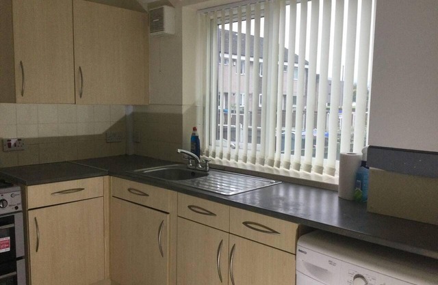Nice Residential Within Easy Reach To Town