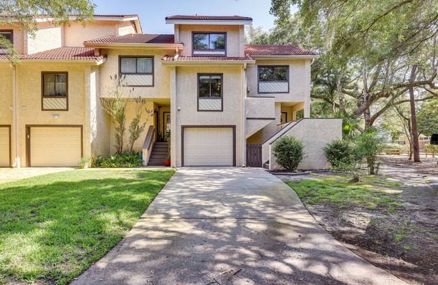 Niceville Retreat w/ Boat Dock, Golf Course & Pool
