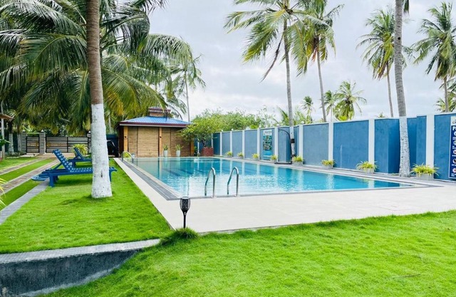 Nilaveli Hybrid Holiday Hotel