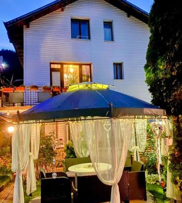 Niya Guest House