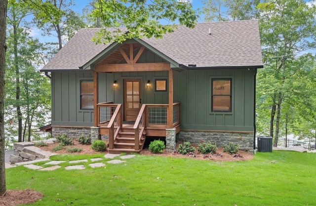 No Deadlines: 3 BR, 2 BA House in Crane Hill, Sleeps 10