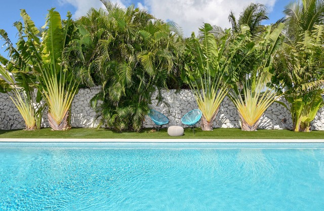 NoBeVIP: The PALMS HOUSE con vista a la bahía, piscina climatizada y paseo a la playa