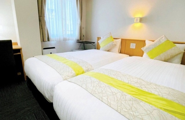 NonsmokingHollywood Twin Room Without meals 1 / Osaka Ōsaka