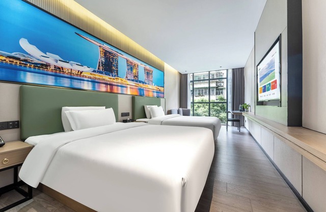Norman Hotel - Guangzhou Haizhu District Binjiang East Road Subway - Free buffet breakfast - Free self-service laundry and drying - Free shuttle service during the Canton Fair in October and November