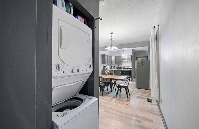 North Pearl Residences 874