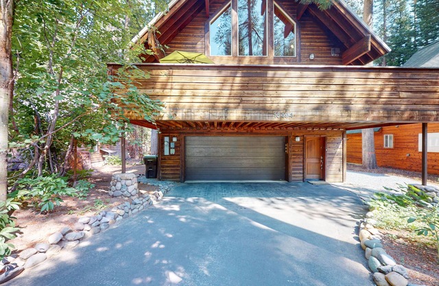 North Tahoe Chalet w/ Private Garage - Walk to Donner Lake