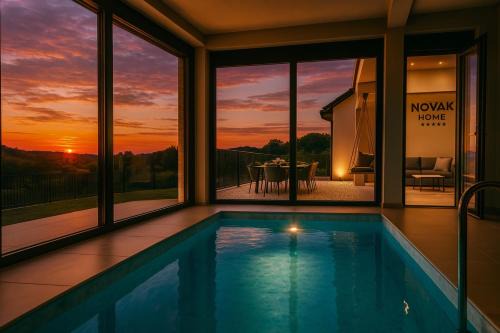Novak Home - Luxury villa with indoor pool & sauna
