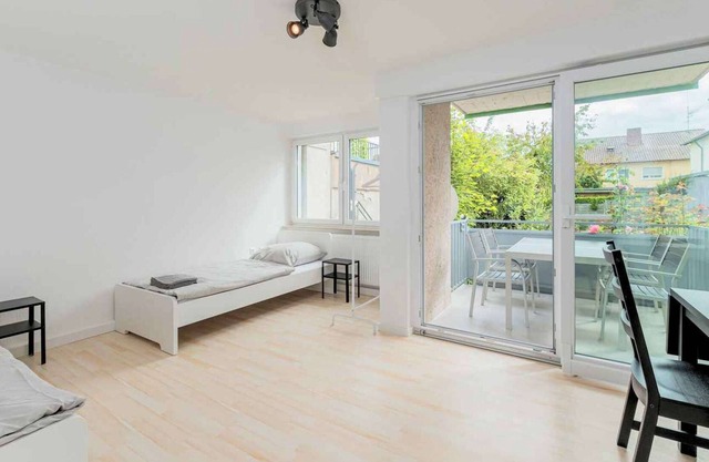 NT01 Chic apartment with balcony