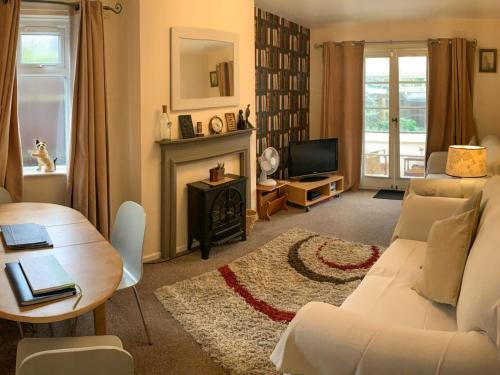 Oak Lodge