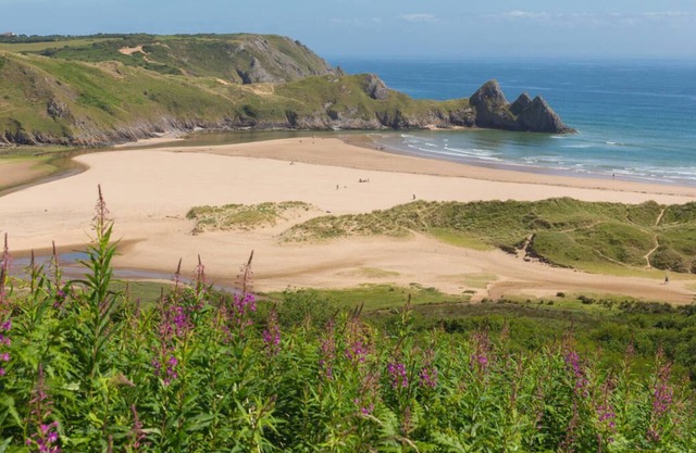 Ocean Breeze - Rhossili Sunset Suite