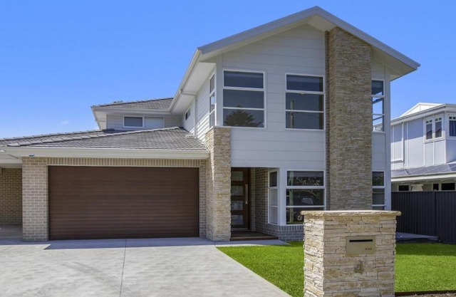 Ocean Breeze - Umina Beach